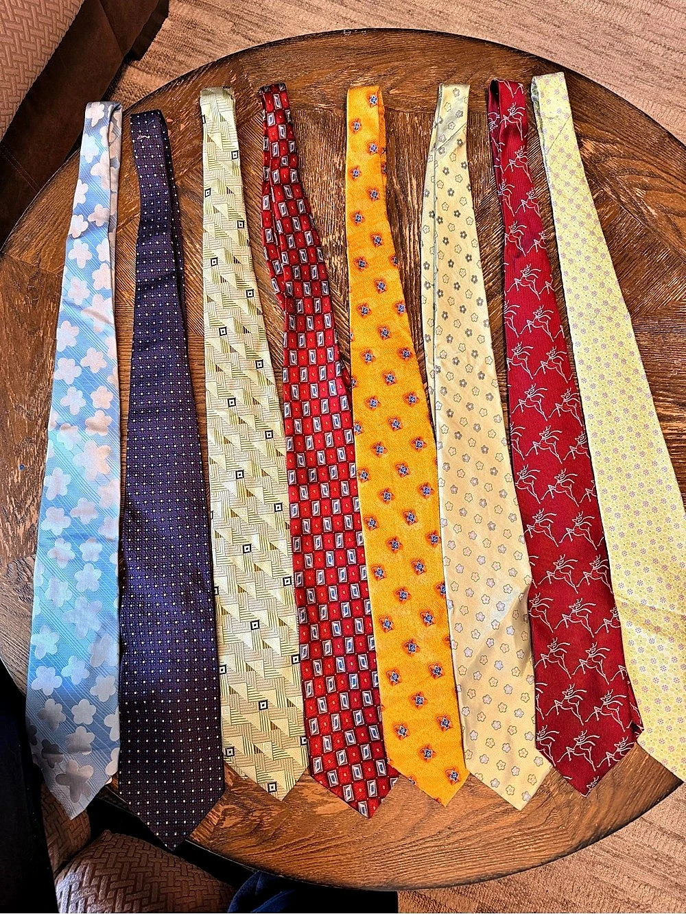 Jos. A. Bank Men's Assorted Patterned Ties Set of 8 - Picture 1 of 4